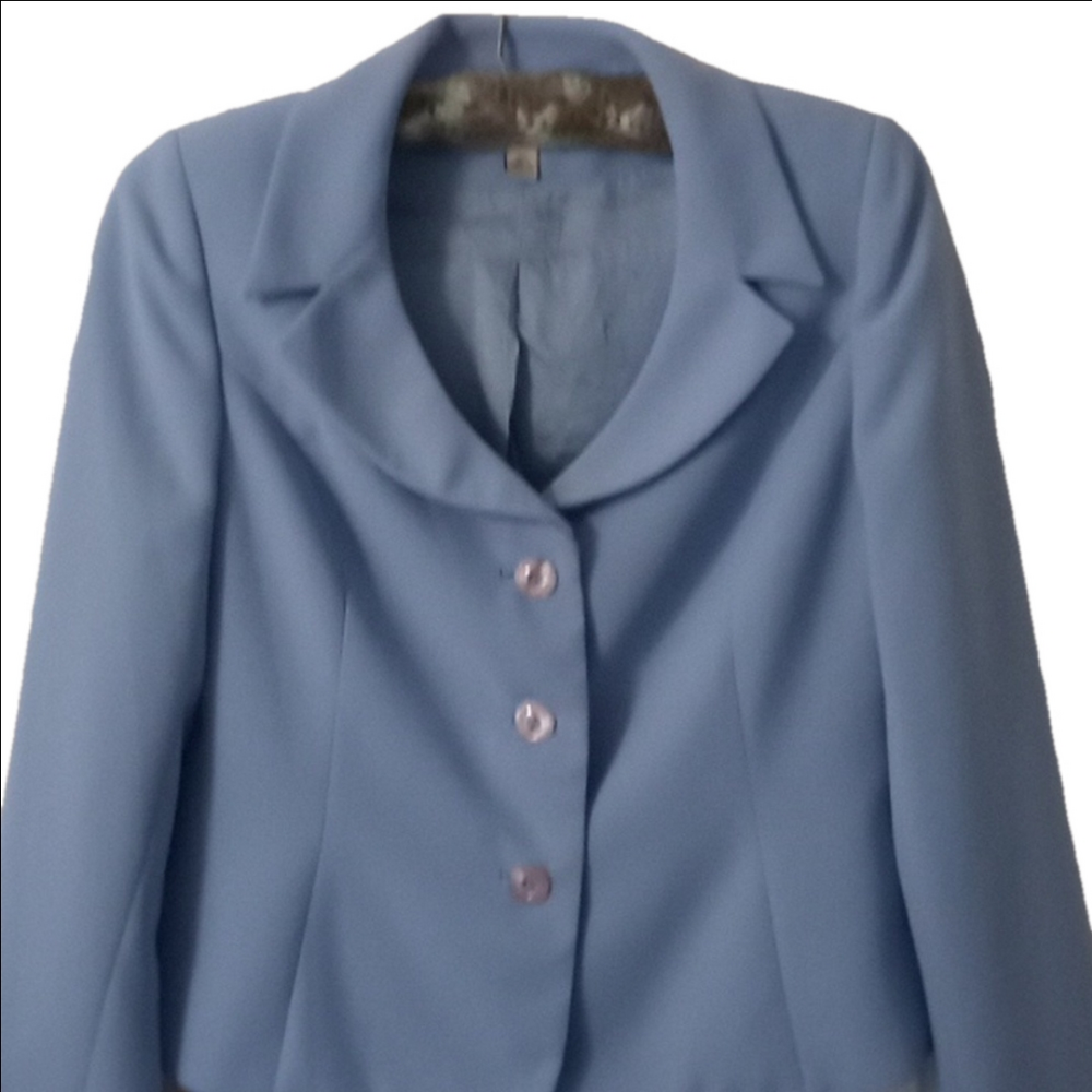 Amanda Smith Blue Jacket 6P